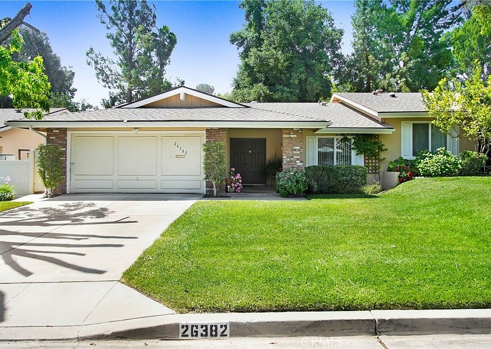 1st image of 26382 Oak Plain Dr