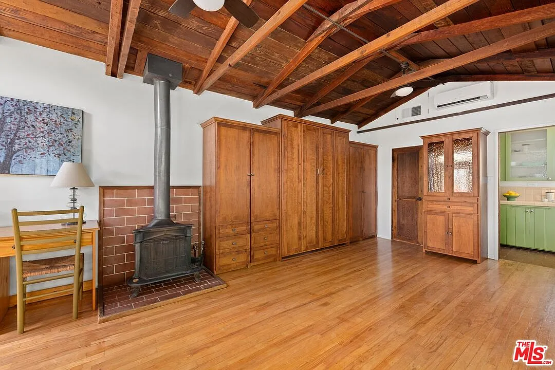 1 bed, 822 sqft, $4,995 — Photo 3