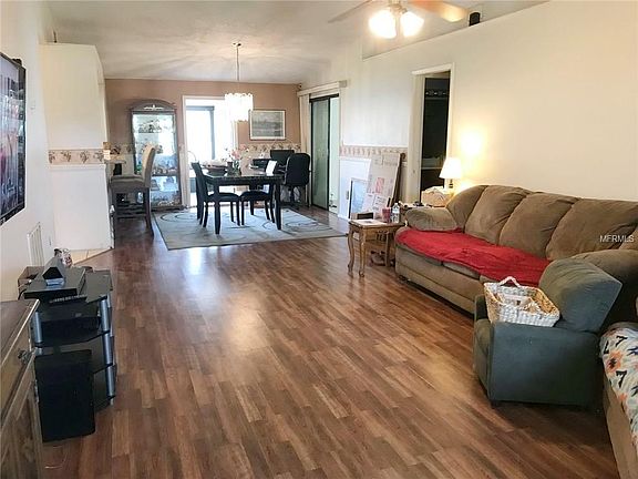 2nd image of 5567 Garden Grove Cir