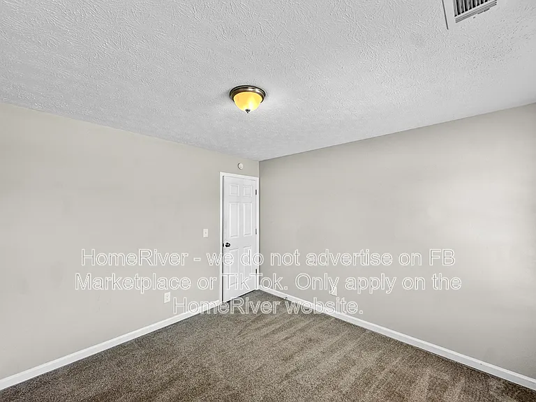 178 Marsh Glen Dr — Photo 14