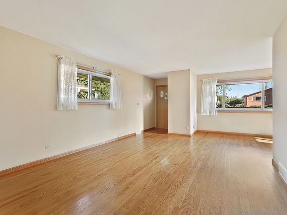 2nd image of 487 W Kathleen Dr