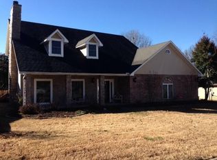 2837 E Birdie Dr, Fayetteville, AR 72703