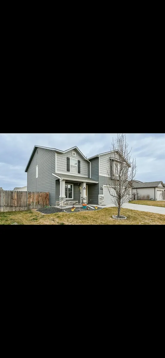 Building Photo - 10628 Alpine St