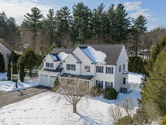 2nd image of 5 Apple Rock Rd