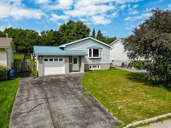 2nd image of 44 Ireland Dr