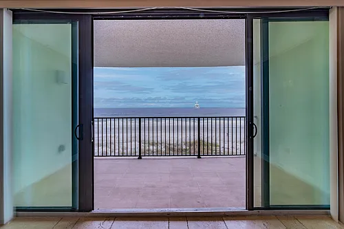 2200 Ocean Dr S Photo 1