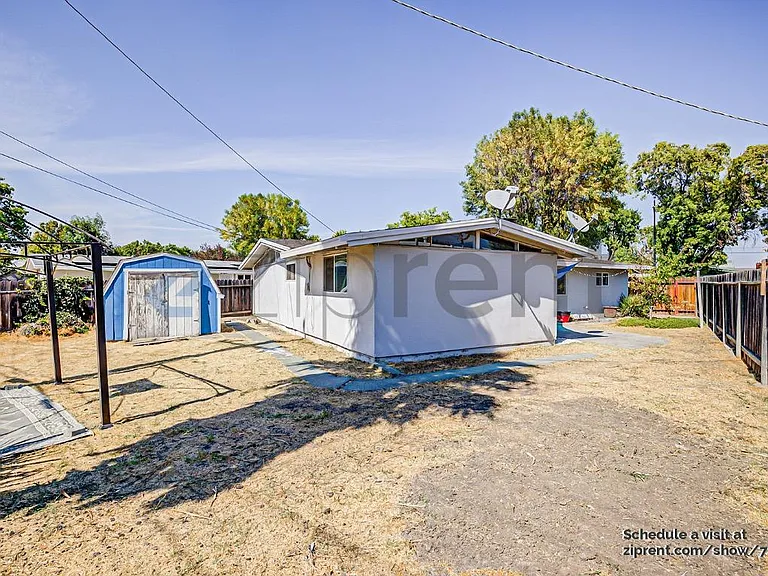 803 Virginia Dr — Photo 18