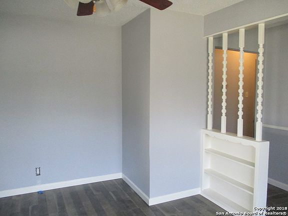 2nd image of 203 Iroquois St