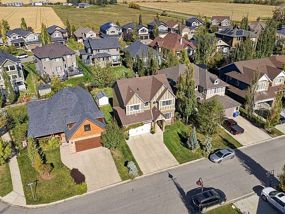 2nd image of 32 Ranchers Pl