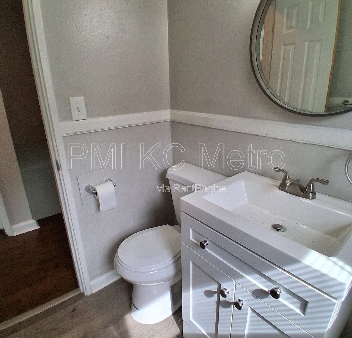 2 bed, 1.0 bath, 850 sqft, $925 — Photo 2