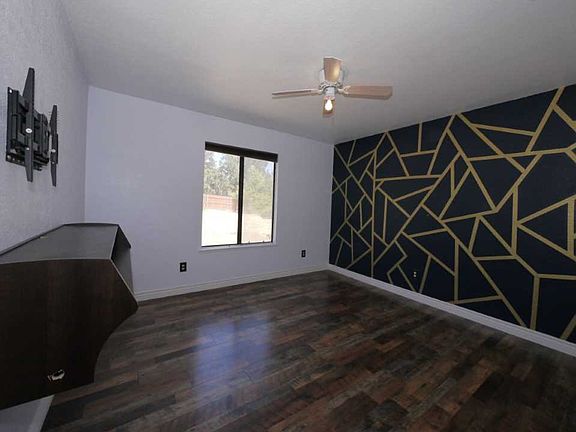 5th image of 2065 Grouse Dr
