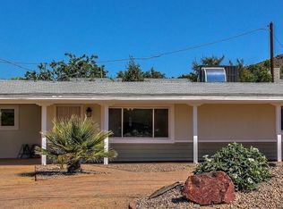 1106 E Roberts Rd, Phoenix, AZ 85022