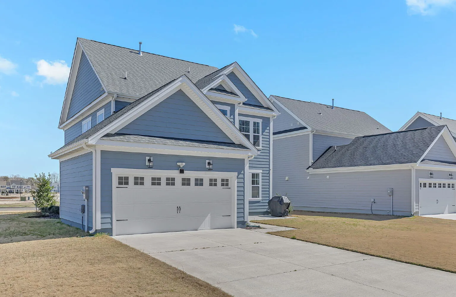 4 bed, 2.5 bath, 2542 sqft, $3,500 — Photo 4