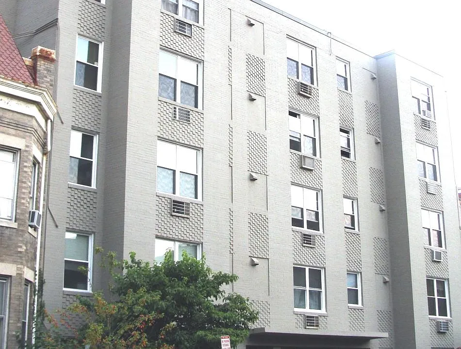 2130 N St NW #208