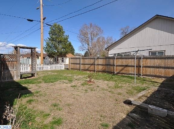 3rd image of 3703 Grant Loop