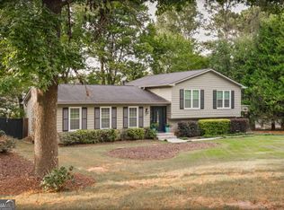 9820 Summer Oaks Dr, Roswell, GA 30076