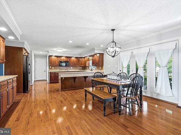 3rd image of 20115 Teakwood Dr
