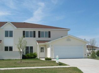 2604 S 38th St, Grand Forks, ND 58201