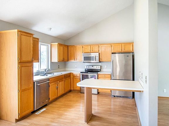 2nd image of 14659 Fowler Ave