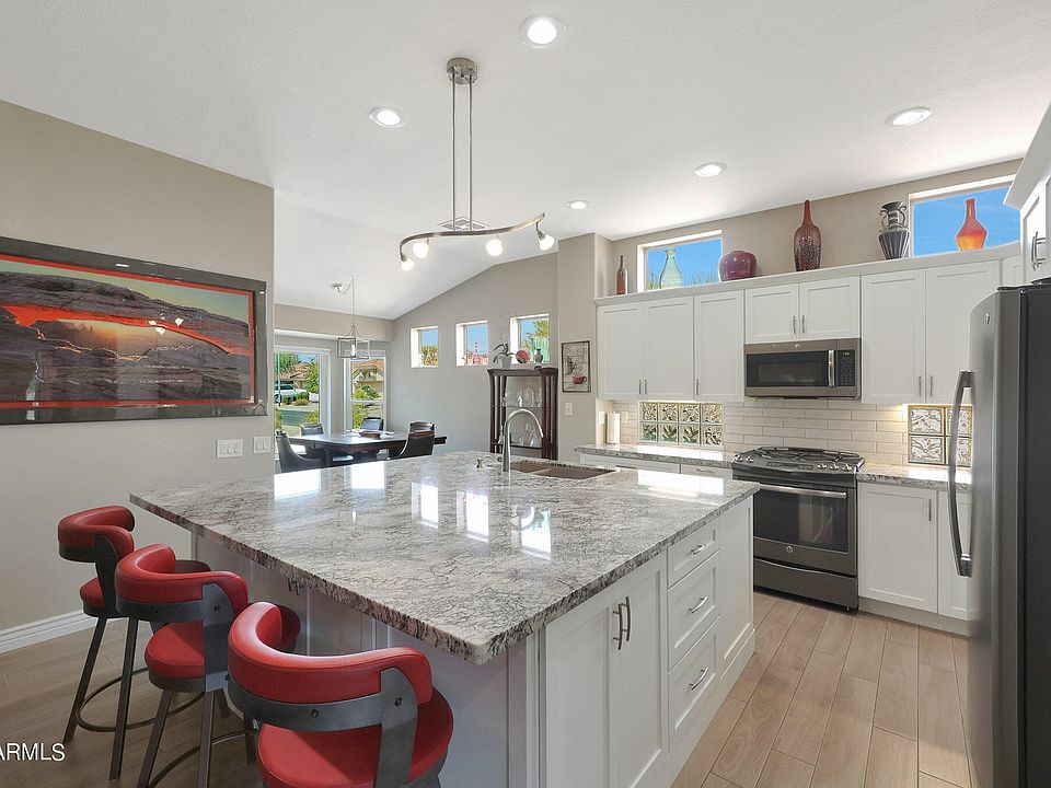 2nd image of 22612 N Las Lomas Lane