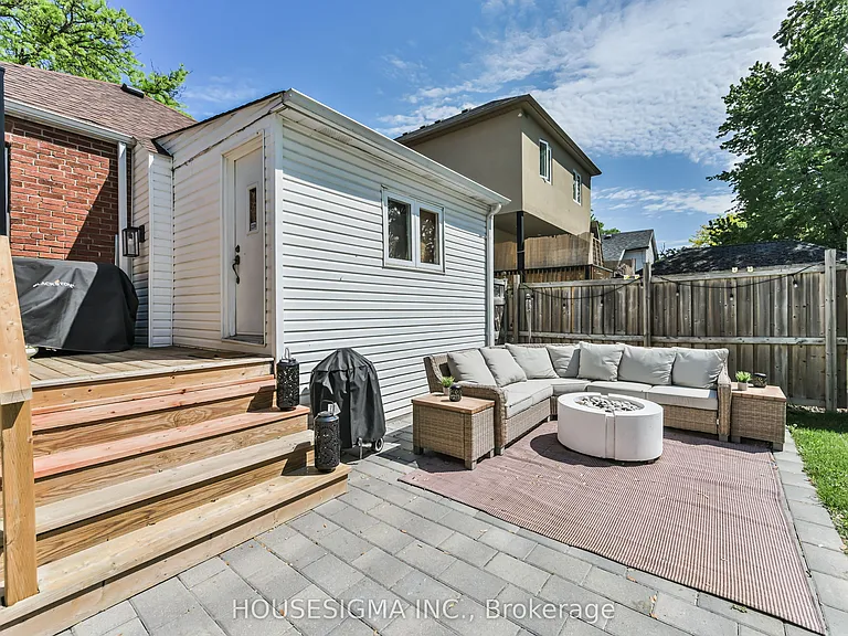 205 William St — Photo 25