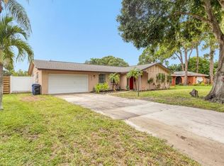3042 Arapaho St, Sarasota, FL 34231
