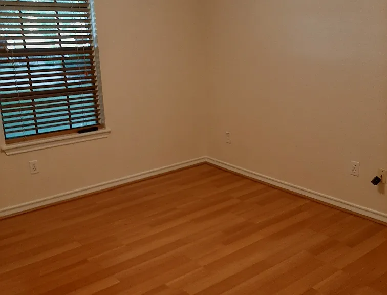 2256 Ivy Dr — Photo 13