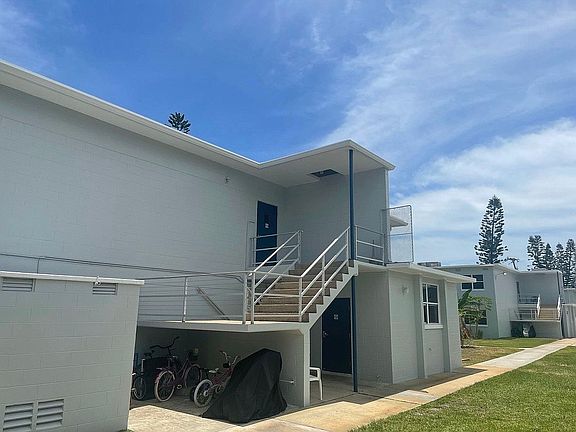 Back Entrance /Laundry Room