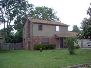 1st image of 1513 N Louisville Ave