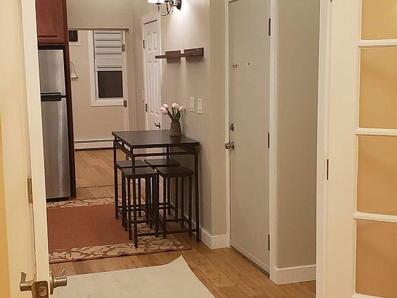 3rd image of 169 Malcolm Ave #2L