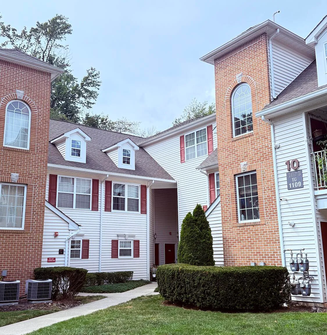 2 bed, 1340 sqft, $2,675 — Photo 1