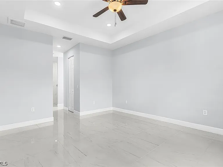 2427 Tropicana Pkwy W — Photo 11
