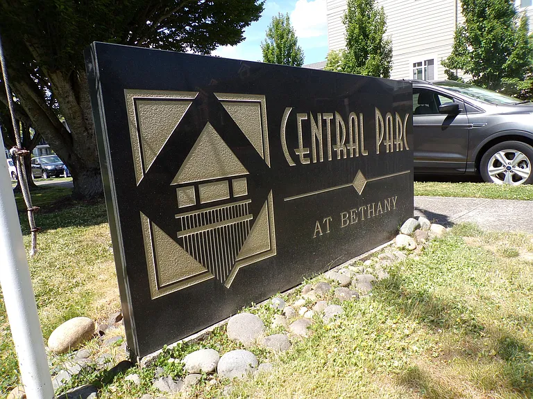 15052 NW Central Dr — Photo 31
