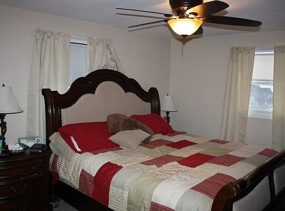 5th image of 309 Hill St