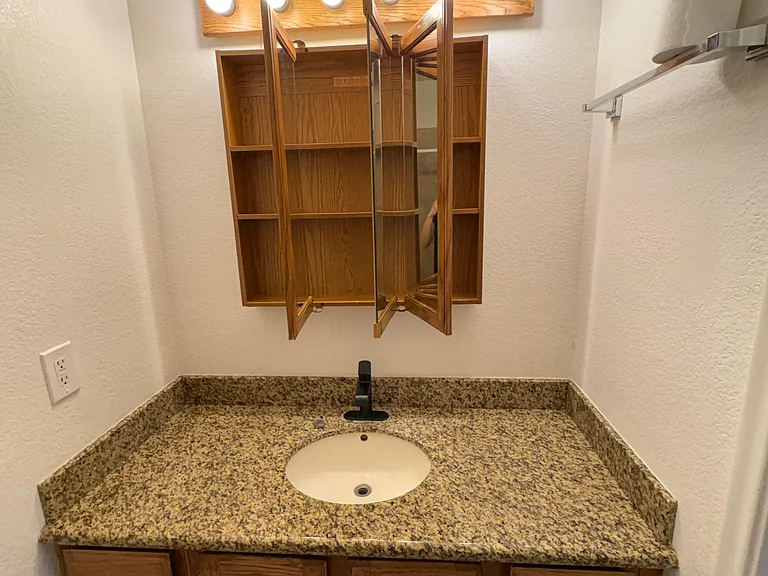 1654 W Twin Ridge Rd — Photo 10