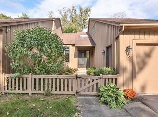23 Circle Wood Rd, Rochester, NY 14625