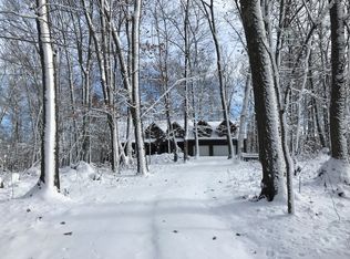 N4858 Stiebs Johnson Rd, New London, WI 54961