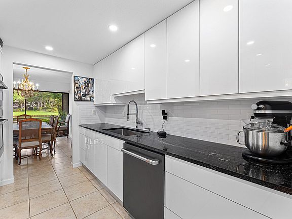 3rd image of 6864 Willow Wood Drive #405