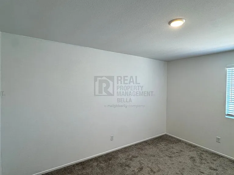 2807 Moonshimmer St — Photo 30