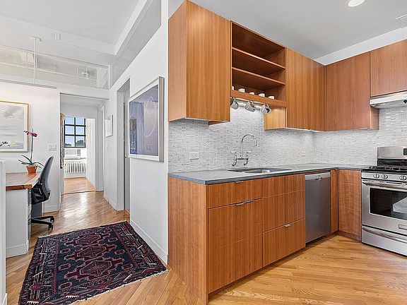 4th image of 20 Jay St APT 10A