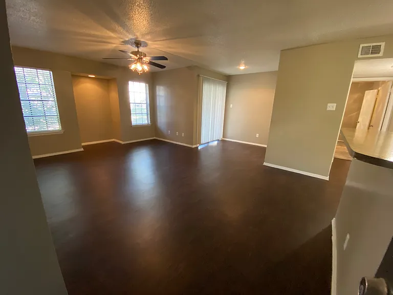Walnut Creek Apartments — Photo 79