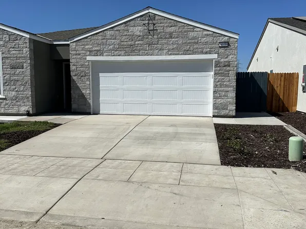 6070 W Ramona Way, Fresno, CA 93722