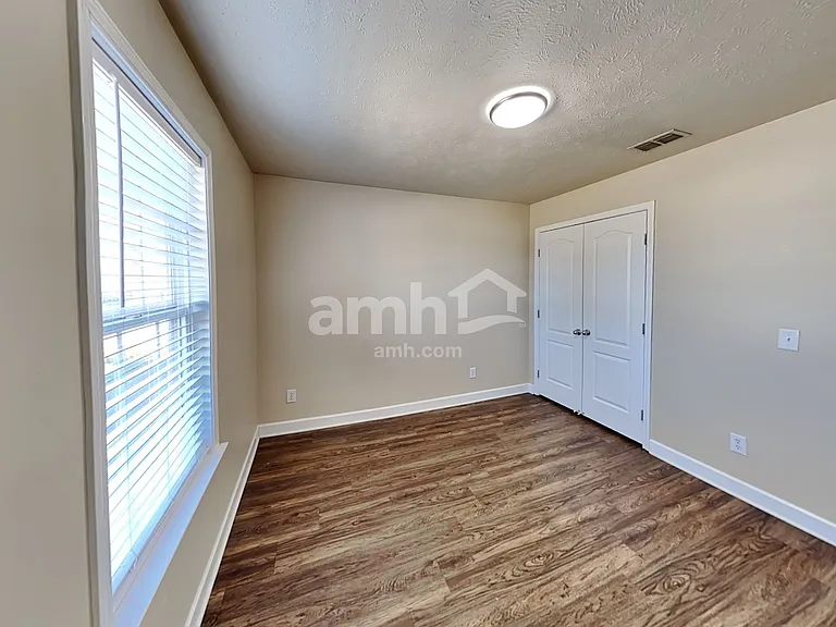 5031 Jillson Ct — Photo 14