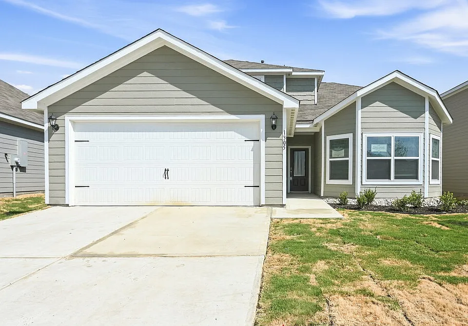 1305 Tilton Dr