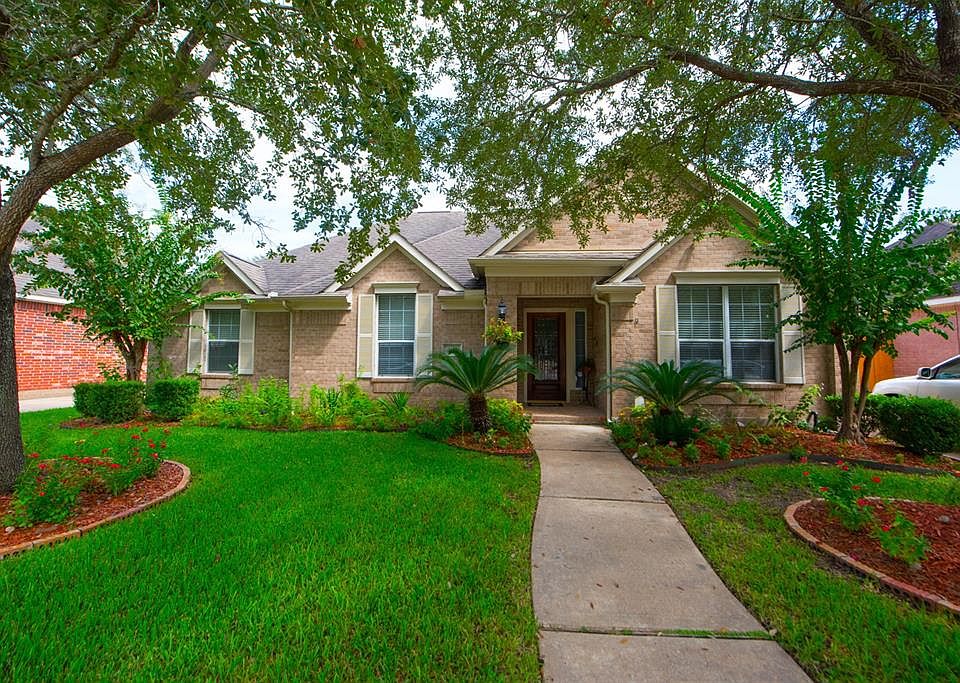 1st image of 3115 W Oaks Blvd