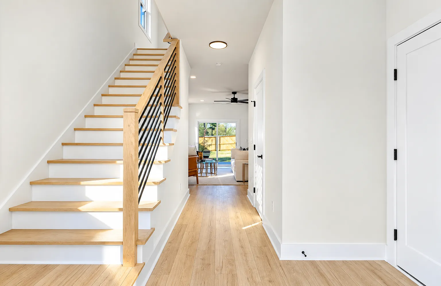 3 bed, 2.5 bath, 1792 sqft, $2,590 — Photo 4