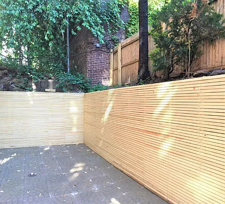 Rented by Charles Coutinho LLC | media 28