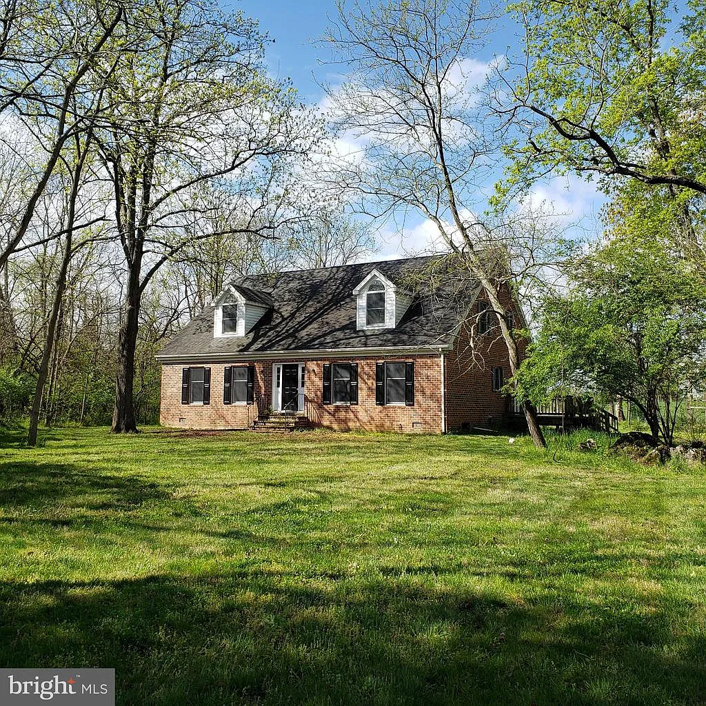 571 Page Brook Ln photo 1