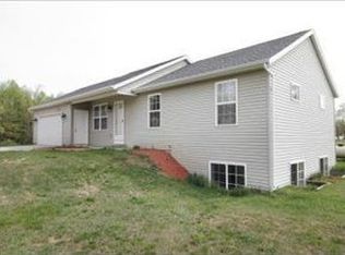 3195 34th St, Hopkins, MI 49328