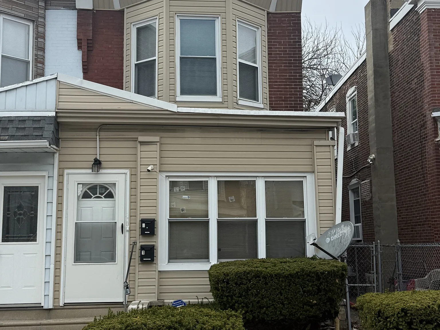 Vandike 5734 - 2nd fl — Photo 1